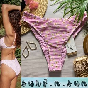 Billabong 🌸 Lilac Floral Daisy Tanlines Ribbed Havana Cheeky Bikini Bottoms